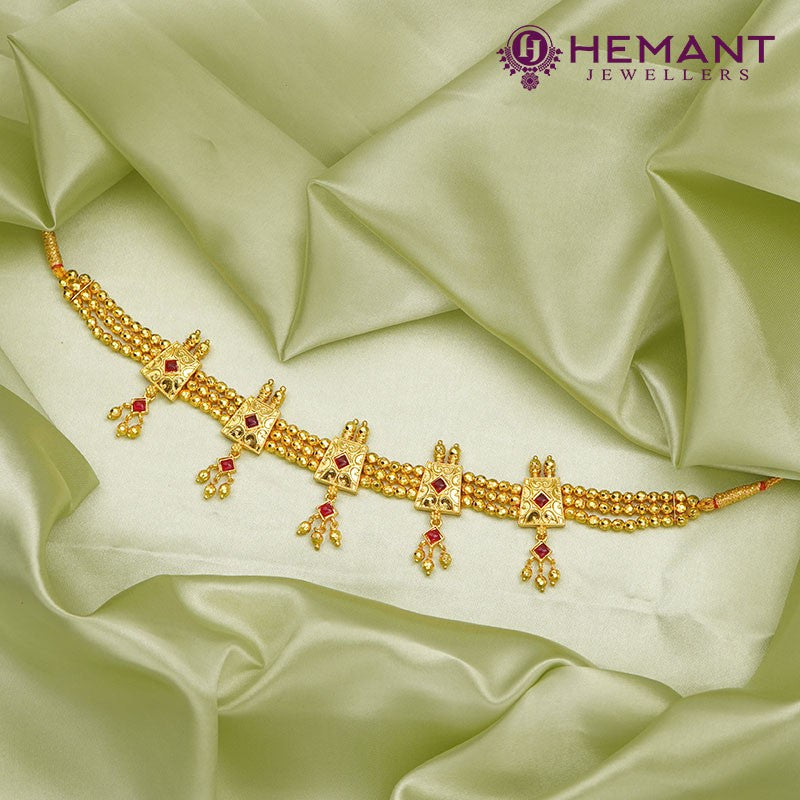 Traditional Maharashtrian Kolhapuri Peti Har 5 Square Lolak (with earrings)