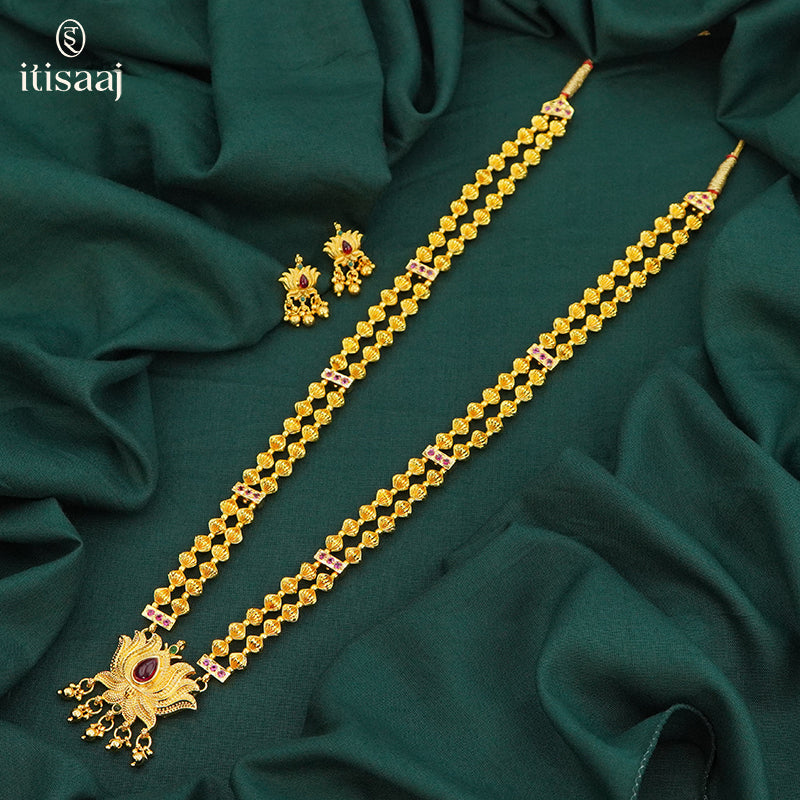 Traditional Maharashtrian Kolhapuri Peti Har Jav Kamal Pendal with Earrings - 5070