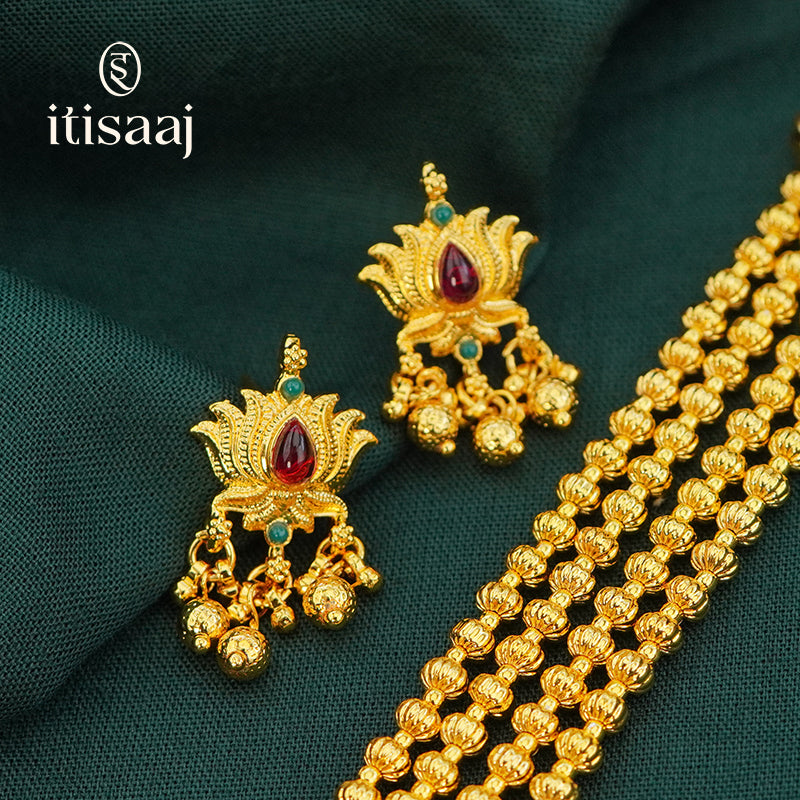 Traditional Maharashtrian Kolhapuri Rani Har Kamal Pendal with Earrings - 5071