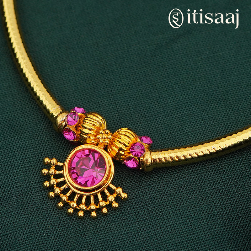 Traditional Maharashtrian Kolhapuri Shivai Har Nice Saj Rava Half - 4297