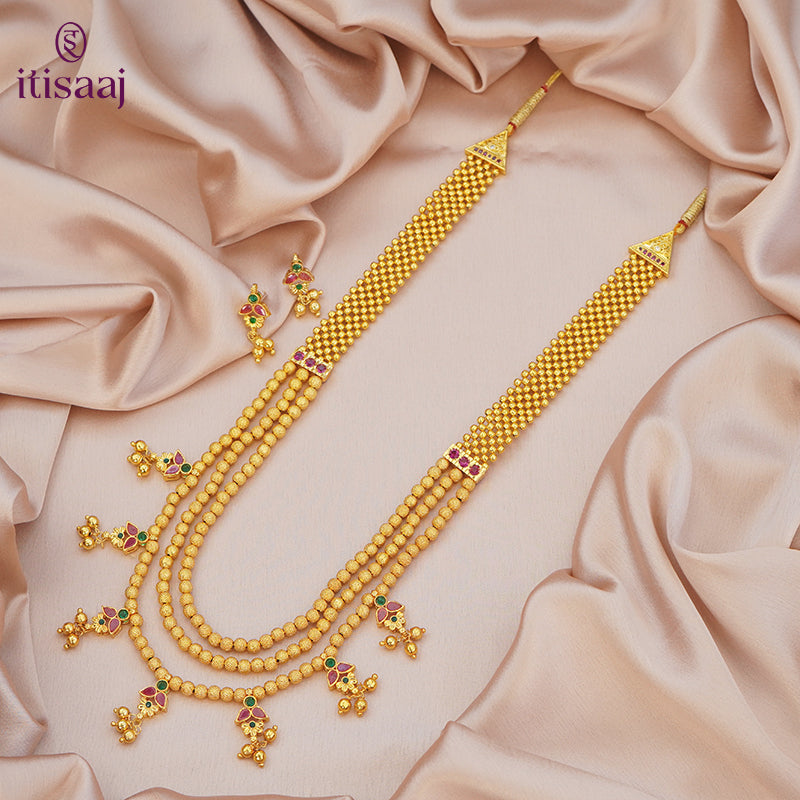 Traditional Maharashtrian Kolhapuri Thushi Patta Long Chex 3 Pan Flower with Earrings - 5025