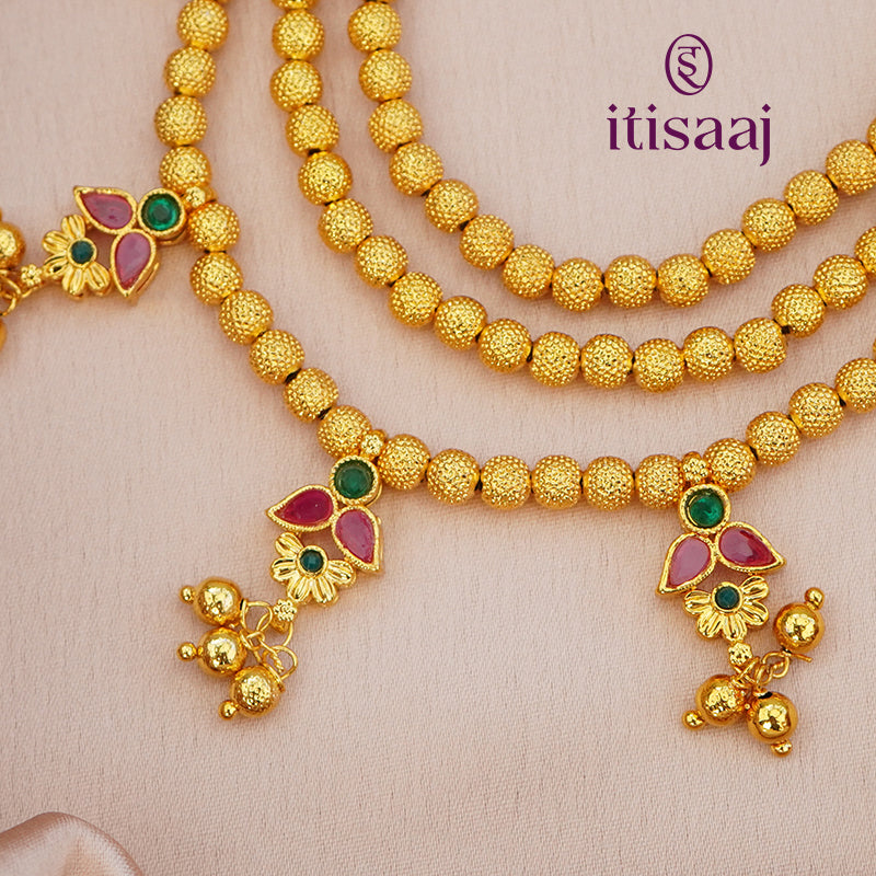 Traditional Maharashtrian Kolhapuri Thushi Patta Long Chex 3 Pan Flower with Earrings - 5025