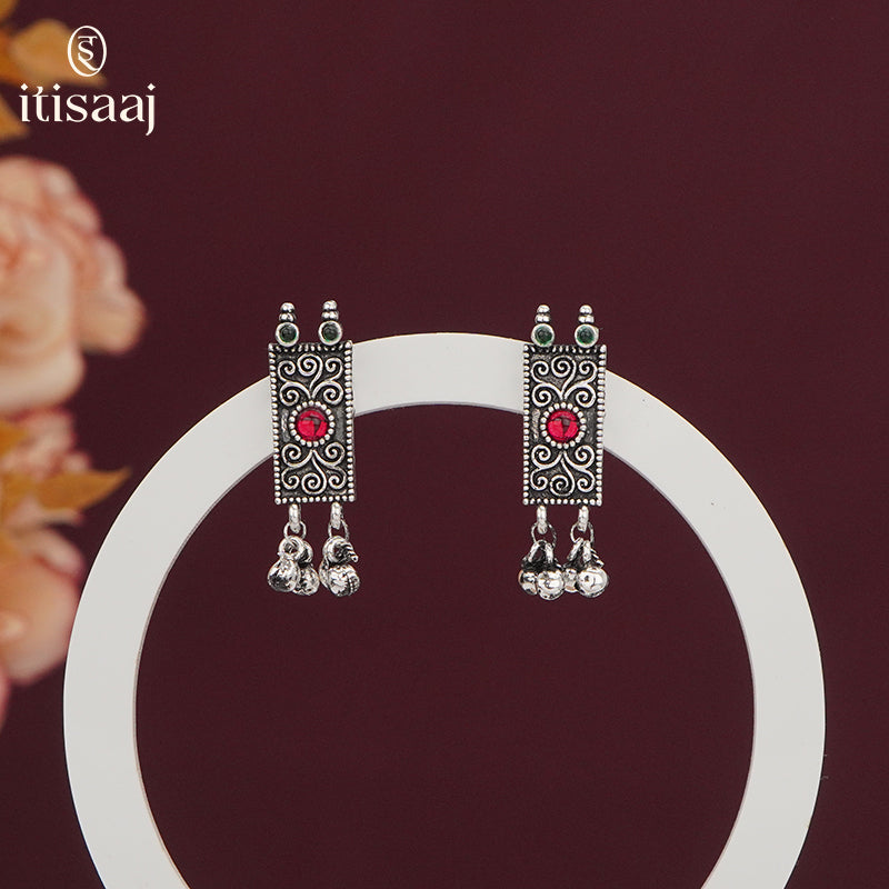 Traditional Maharashtrian Kolhapuri Tops Flower Kalash Peti Silver(Oxidized) - 5055